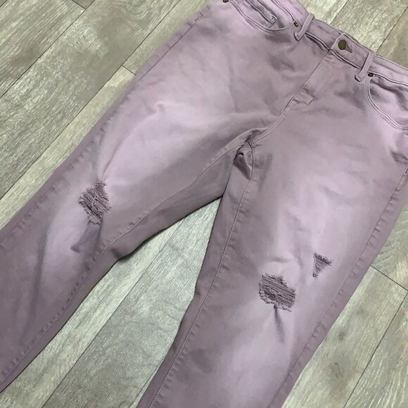 Womens Mossimo High Rise Power Stretch Distressed Jeans‎ - Picture 3 of 7